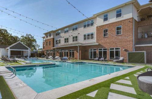 Fourth & River - Top-Floor condo with River Views - 3 King Suites - Foto 36