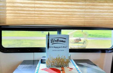 Bird House, Romance Glamping Pup Paradise Near River ADA - Photo 9