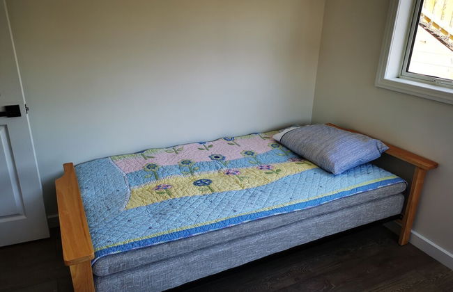 Brand New 5BR home with view of the sea - Photo 8