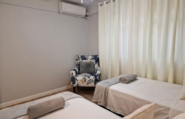 2 Bed parking gated modern - Photo 5