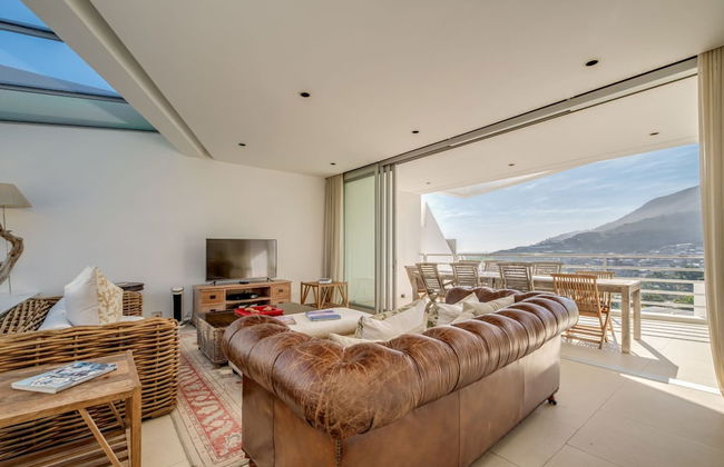 Six Bedroom Holiday Villa on Three Levels w Pool Silvertree - Foto 8