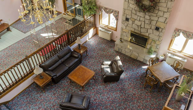 Lobby lounge