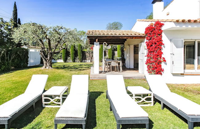 Just 10 Minutes From Sitges, House With Private Garden and Pool- - Foto 57