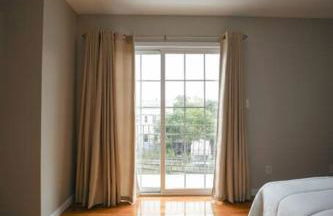 Newark Liberty Brick House - Private Bedroom 1 - Foto 13