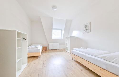 Tolstov Apartments - 1 or 3 Room Apartments - 20 Min Messe DUS and Old Town DUS - Foto 44