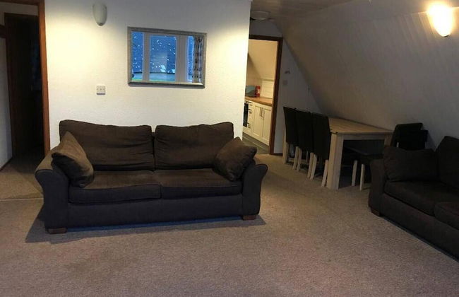 Chalet-sleeps6-parking-garden-pool - Foto 13