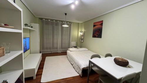 Casita con patio y piscina entre el mar y montañas - Foto 4