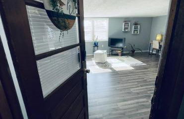 1 BR Cozy Apartment with Fire Pit Short walk to town - Foto 37