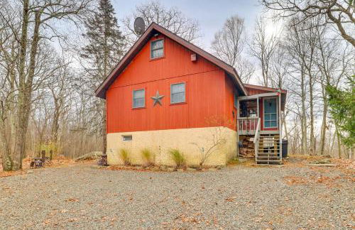 Deck and Forest Views Secluded Cresco Cabin! - Foto 30