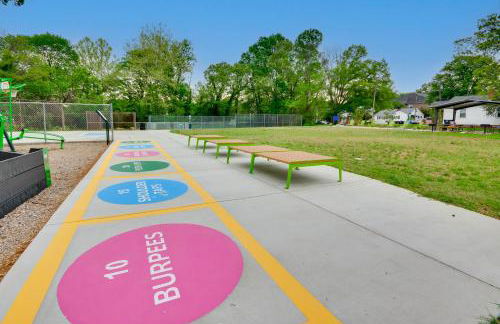 2 Mi to Downtown Greensboro Home By Park! - Photo 22