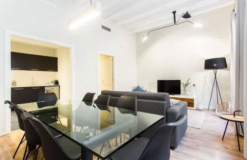The Collection Barcelona - Bright and modern 4bedroom with terrace in Las Ramblas P2 - Photo 9