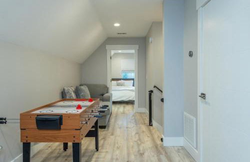 Spacious 4BR Mountain Retreat for 16 in Fairview - Foto 24