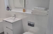 3 Bedroom Beautiful Home with Garden, AC, Hot Tub - Photo 10