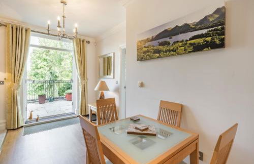 Apartment 14, Hazelwood Hall - Photo 4