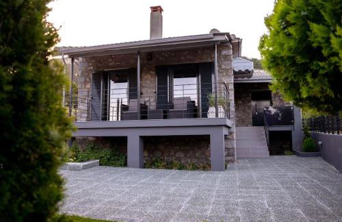 Triantos Guesthome Suite - Photo 26