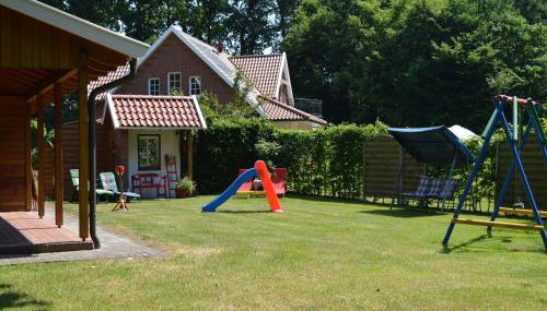 Ferienhaus in Lindern mit Garten & Terrasse - Foto 2, Garden