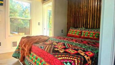 Waterfront Container House In A Magical Forest! - Foto 5