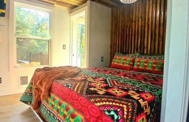 Waterfront Container House In A Magical Forest! - Foto 5