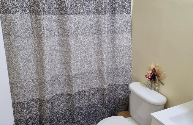 2-bed, Sleeps 4, Private Garden, Parking - Foto 8