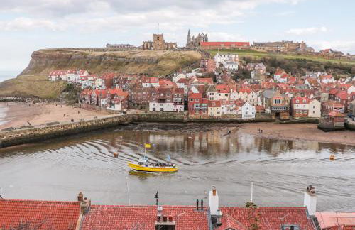 Blue Peter Engine Shed - Photo 22