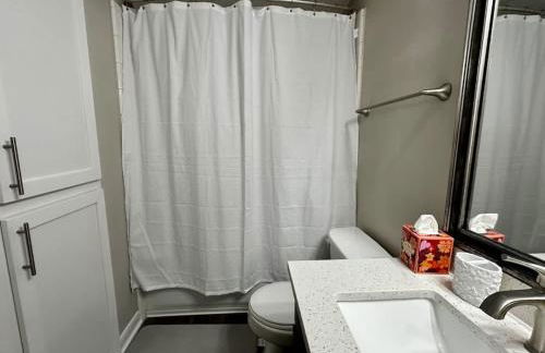 Peaceful 1BR Close to Nature Trails & Shopping - Foto 19