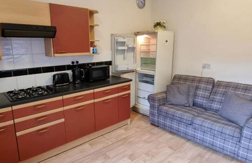 Spacious Apartment Near Rochdale Centre Train Tram Bus Free Parking Fast Wi-Fi - Foto 17