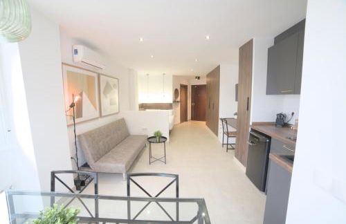 Estudio Playa & Centro - Piscina y Todo a Pie - Foto 34