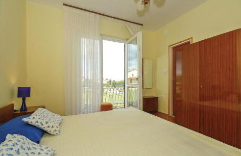 Beautiful Apartment In Umag With Wifi - Foto 15