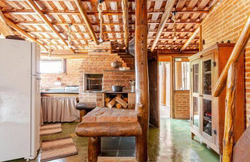 Casa de Hospedes Chalé Rustico com Banheira e Piscina Privativa a 1h de SP Espaço Totalmente Privativo - Foto 24