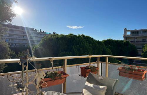 Cozy Cannes Studio - 12 Min Walk To The Beach - Free Parking - Foto 7
