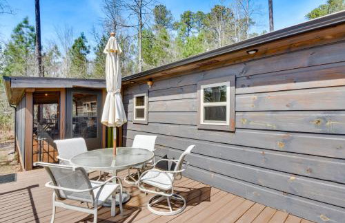 Waterfront Seneca Cabin about 4 Mi to Boat Launch! - Foto 22