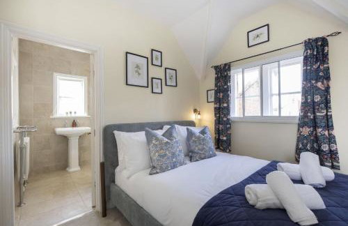 Riverside Cottage & Shepherd’s Hut with Hot Tub - Foto 20