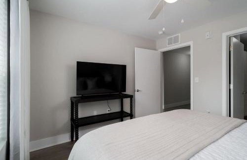 High Cotton - 3BR 3BA Condo Near UA with Pool & Gym - Foto 23