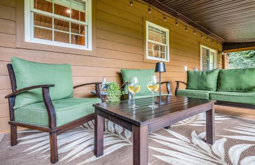 Peaceful Lake Lure Cabin, Hot Tub, Huge Screened Porch, Private Beach - Foto 23