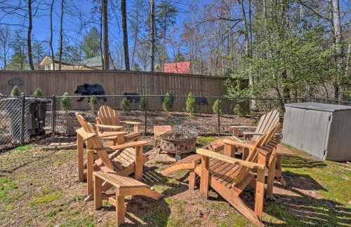 Helen Cabin with Deck and Hot Tub Less Than half Mi to Main St - Foto 28