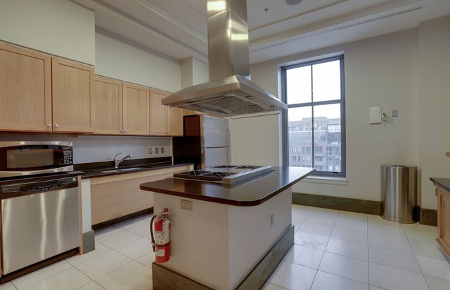 Nice 2BR Condo at Pentagon City - Photo 47