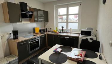 Premium Quartier - Modernes Apartment, 2 Schlafzimmer, WLAN, Parken, Küche - Foto 2