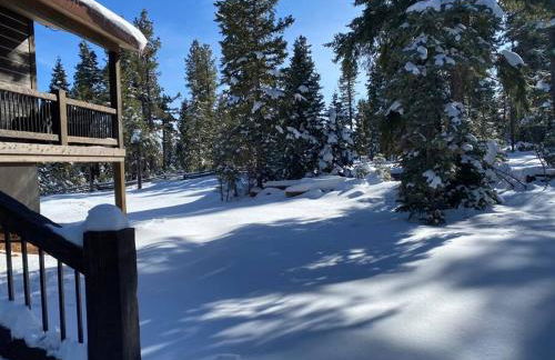 One of a Kind Cabin, Covered Deck, Spa, and Games - Foto 10