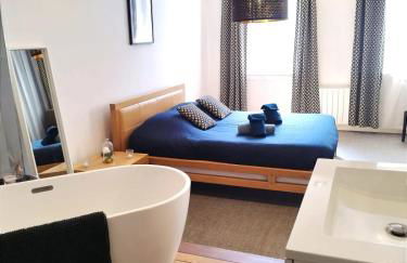 Elegant Apartment in the Heart of Chantilly Just Steps from the Château - Foto 3