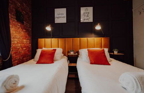 Elegant City Apartment-Sleeps 4-Sofa Bed- Free Parking - Foto 12