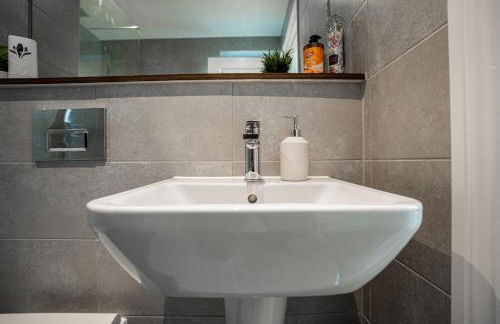 Luxury 3BR Apartment - City Centre - Sleeps 10 - Foto 14