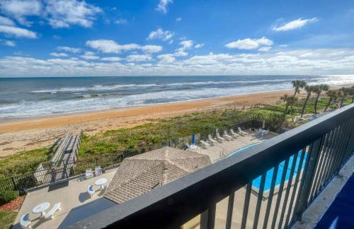 Luxury direct oceanfront corner with large private balcony, heated pool and garage - Photo 25