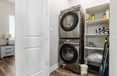 Stylish 4BR Crystal Beach Retreat Walk to Beach - Foto 30