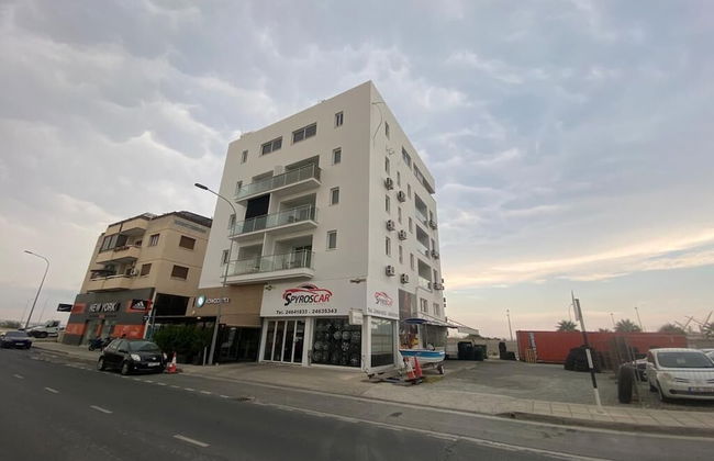 Harbor Apartments in Larnaca - Foto 1