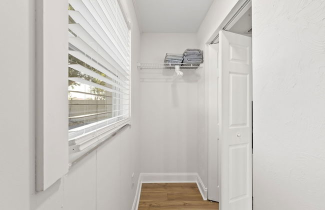 Sunny Palmetto Oasis: 4br Home With Private Pool 4 Bedroom Home by RedAwning - Foto 47