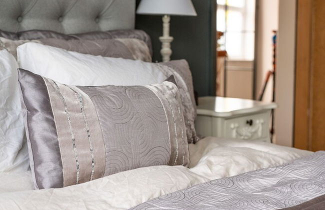 Contemporary Bright House 20 Min To Manc - Photo 9