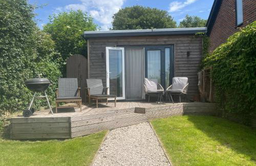 Unique Private Wood Cabin near Jurassic Coast in Dorset Countryside - Photo 1