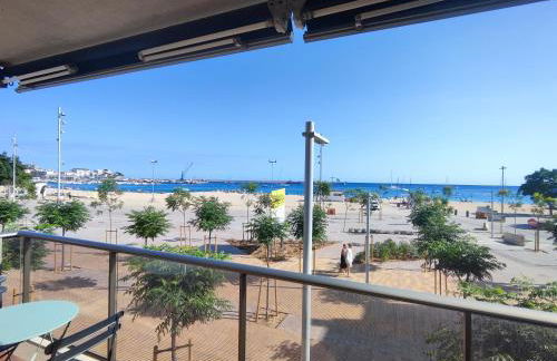 Apartamento con vistas al mar y parking - Foto 5