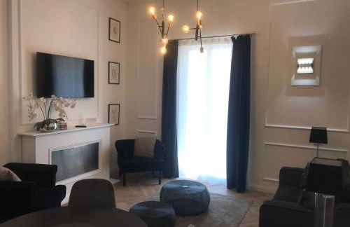 LAZARE Maison de Maître , appartements de standing avec parking privatif à seulement 7 minutes à pied du centre historique de Béziers - Photo 7