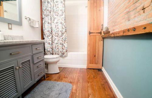 Johns Hopkins Historic Renovated home - Fells Point! - Foto 21